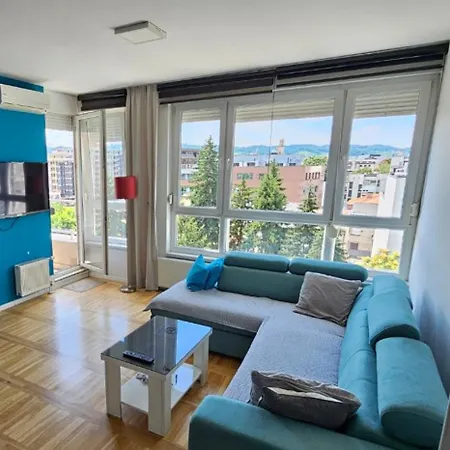 Lux Bl Apartment